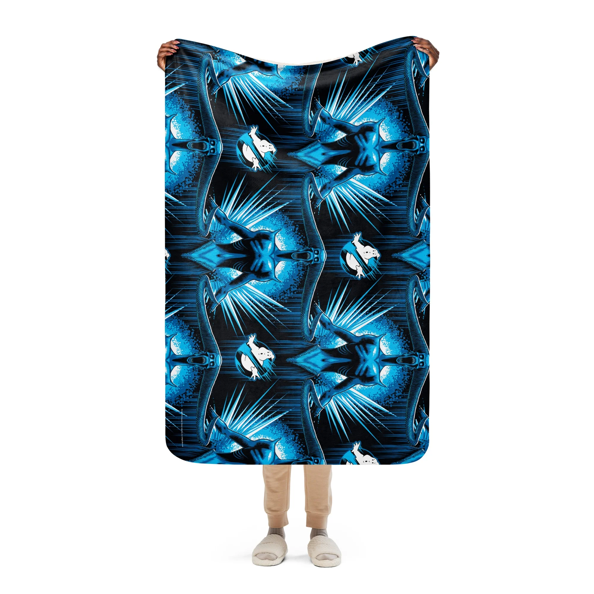 Ghostbusters: Frozen Empire Blue Ghost Sherpa Blanket - Image 5